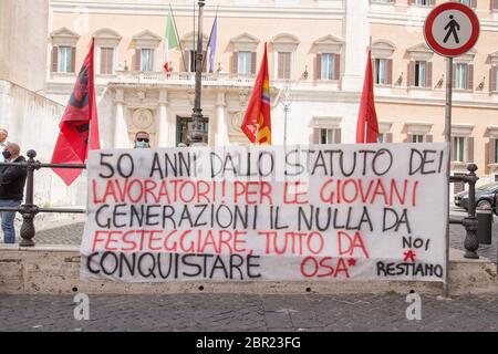 Roma, Italien. Mai 2020. Demonstration vor dem Palazzo di Montecitorio, organisiert von USB, um das 50-jährige Bestehen des Arbeiterstatuts zu feiern. (Foto von Matteo Nardone/Pacific Press) Quelle: Pacific Press Agency/Alamy Live News Stockfoto
