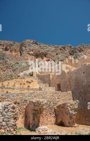 Impressionen von der malerischen befestigten Stadt Monemvasia auf dem Peloponnes, Griechenland Stockfoto