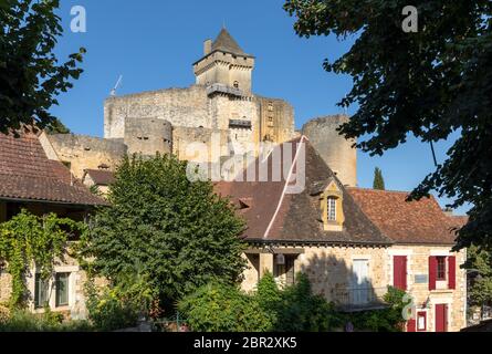 Château de Castelnaud, mittelalterliche Festung in Castelnaud-la-Chapelle, Dordogne, Aquitaine, Frankreich Stockfoto