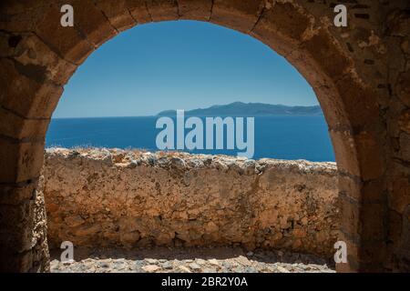 Impressionen von der malerischen befestigten Stadt Monemvasia auf dem Peloponnes, Griechenland Stockfoto