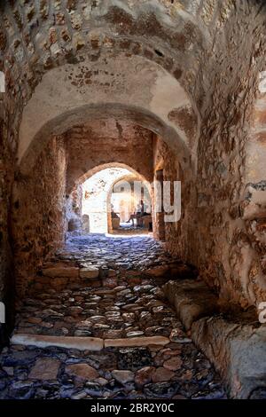 Impressionen von der malerischen befestigten Stadt Monemvasia auf dem Peloponnes, Griechenland Stockfoto