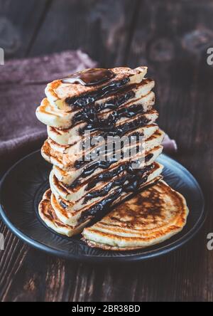 Schokolade gefüllte Pfannkuchen Stockfoto