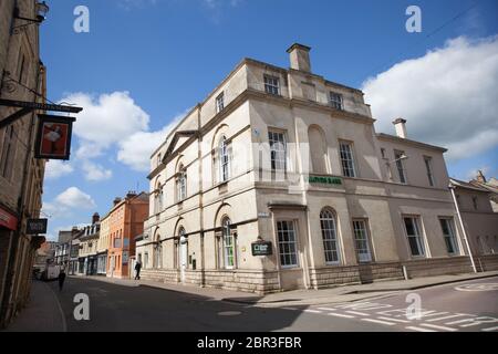 Blick auf das Stadtzentrum in Cirencester, Gloucestershire in Großbritannien Stockfoto