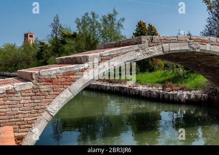 Ponte del Diavolo (Teufelsbrücke) in Torcello, Venedig, Italien Stockfoto