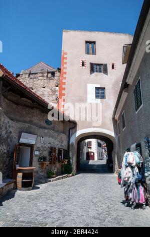 Ansichten und Impressionen der mittelalterlichen Stadt Dünstein in der Wachau Stockfoto