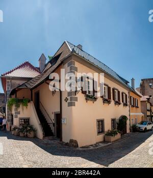 Ansichten und Impressionen der mittelalterlichen Stadt Dünstein in der Wachau Stockfoto