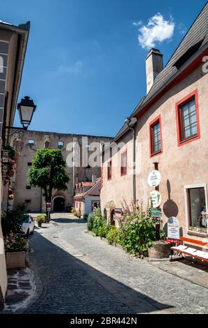 Ansichten und Impressionen der mittelalterlichen Stadt Dünstein in der Wachau Stockfoto