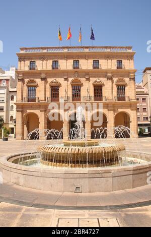 Castellón Stadtrat der Stadt Castellón de la Plana. Barocker Stil, mit Blick auf die Plaza Mayor, vor der Kathedrale, Spanien. Stockfoto