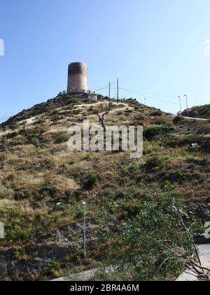 Wachturm Torre del Cautor. Polopos - La Mamola, Costa Tropical, Provinz Granada, Andalusien, Spanien. Stockfoto