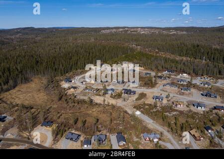 Luftaufnahme der modernen Kabinenentwicklung in Lygna Skisenter, Jaren, 1 Stunde Fahrt von Oslo Stockfoto