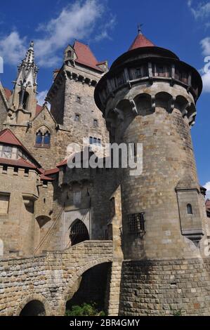 Schloss Kreuzenstein, erbaut 1100-1200 wenige Kilometer nördlich von Wien Stockfoto