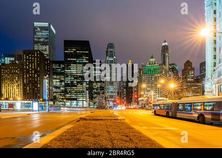 Chicago Skyline Gebäude entlang Chicago Magnificent Mile in Chicago Downtown Chicago City Illinois USA. Sonnenuntergang Stockfoto