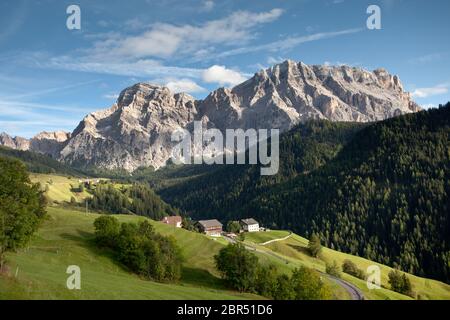 Sasso di Santa Croce von La Valle Stockfoto