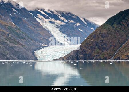 Fernsicht auf Barry Glacier, einem Leckerbisse in Barry Arm, Harriman Fjord, Prince William Sound in der Nähe von Whittier, Alaska. Stockfoto