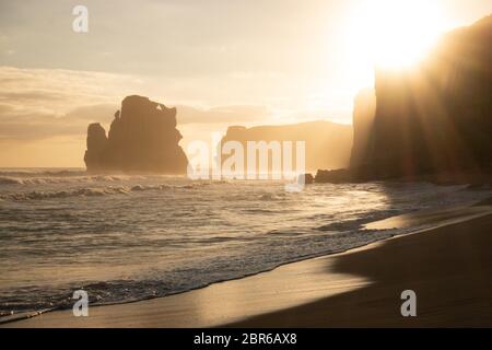 Der Strand von Gibson's Schritte in der Nähe der Zwölf Apostel. Stockfoto