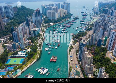 Aberdeen, Hongkong 12. Mai 2019: Ansicht von oben auf den Hafen von Hong Kong Stockfoto