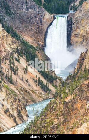 Obere Wasserfälle am Tag in gelben Stein Yellowstone Nationalpark,Wyoming.us a. Stockfoto