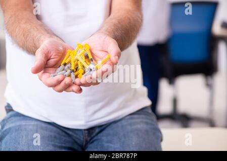 Patient leidet an Diabetes Hausarzt Stockfoto