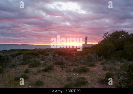 Leuchtturm am Cap de Ses Salines. Mallorca, Spaniencabrera Insel balearen mittelmeer isla de cabrera vista desde Cap ses selines mallorca Stockfoto