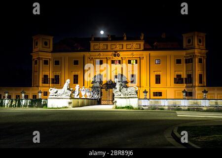 Milotice State Chateau ist ein einzigartig erhaltenen Komplex von barocken Gebäuden und Garten Architektur, Mähren, Tschechien Stockfoto