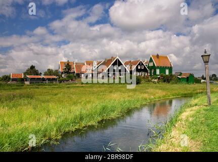 Grotewerf ist ein Weiler auf der ehemaligen Insel Marken im Markermeer nahe Amsterdam Stockfoto