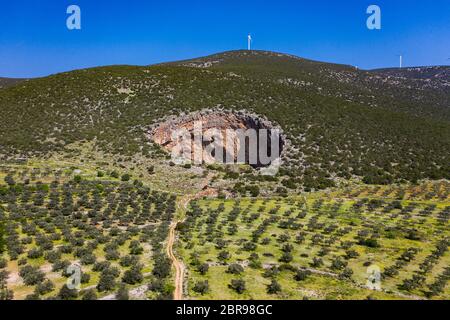 Luftaufnahme der Dolinen, Ekklisia Agios Georgos, Argolida, Griechenland Stockfoto