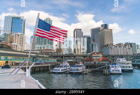 seattle waetr Front am sonnigen Tag, Seattle, Washington, usa. Nur für redaktionelle Verwendung. Stockfoto