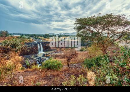 Wunderschöne Aussicht auf Blauen Nil fällt ohne Wasser in der trockenen Jahreszeit. Füllen Sie auf dem Blauen Nil. Natur und Reiseziel. Äthiopien Wüste, Amhara Stockfoto