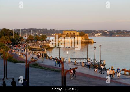 Coruña-Spanien. Burg San Anton in La Coruña, in La Coruña bei Sonnenuntergang am 19,2020. Mai Stockfoto