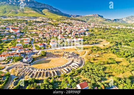 Das antike Salona oder Solin amphitheater Luftaufnahme, Split Region von Dalmatien, Kroatien Stockfoto