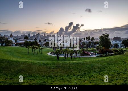 Mission Dolores Park bei Sonnenaufgang Stockfoto