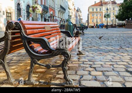 Lviv, Ukraine - 21. Juli 2017:Bank auf dem Marktplatz (Rynok) in Lviv, Ukraine Stockfoto