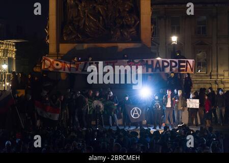 Auf dem "Millionen-Maske-Marsch" werden Proteste mit V-for-Vendetta-Stil Guy Fawkes Masken und Demonstrationen gegen Austerität, die Verletzung ziviler ri Stockfoto