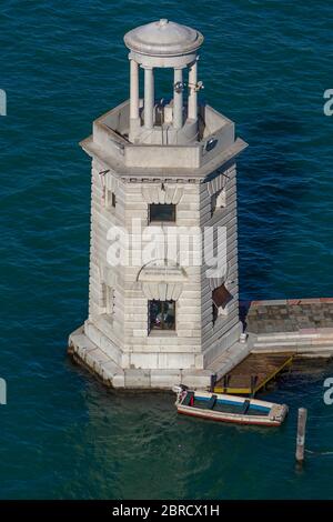 Leuchtturm auf der Insel San Giorgio Maggiore, Venedig, Venetien, Italien Stockfoto