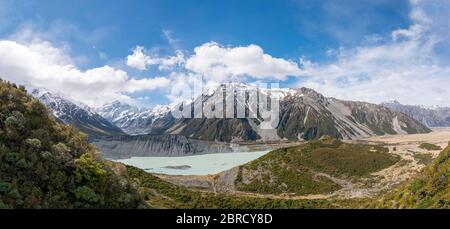 Blick in das Hooker Valley mit Mount Cook vom Sealy Tarns Track, Gletscherseen Mueller Lake und Hooker Lake, Mount Cook National Park Stockfoto