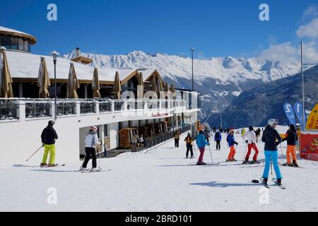 Bergrestaurant Familienrestaurant Sonnenburg, Ladis Abfahrt, Skigebiet Serfaus Fiss Ladis, Tirol, Österreich Stockfoto