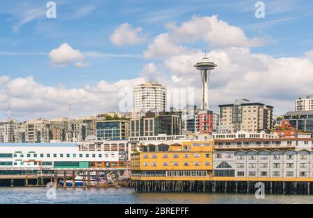 seattle waetr Front am sonnigen Tag, Seattle, Washington, usa. Nur für redaktionelle Verwendung. Stockfoto