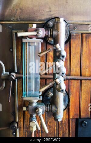 Boiler Wasserstand Schauglas auf Firefly am Didcot Railway Centre. Stockfoto