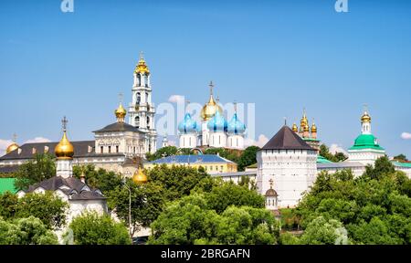 Das große Dreifaltigkeitskloster in Sergijew Posad bei Moskau (Goldener Ring Russlands) Stockfoto