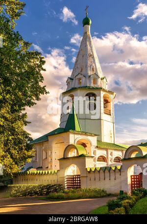 Susdal Kreml bei Sonnenuntergang. Susdal, Goldener Ring Russlands. Stockfoto