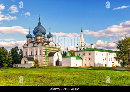 Susdal Kreml bei Sonnenuntergang. Susdal, Goldener Ring Russlands. Stockfoto