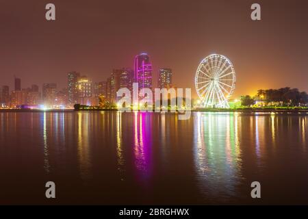 Sharjah Stadtzentrum Skyline in den Vereinigten Arabischen Emiraten oder den VEREINIGTEN ARABISCHEN EMIRATEN Stockfoto