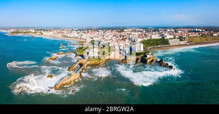 Biarritz Antenne Panoramablick. Biarritz ist eine Stadt am Golf von Biskaya an der Atlantikküste in Frankreich. Stockfoto