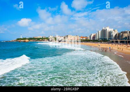 La Grande Plage ist ein öffentlicher Strand in Biarritz Stadt am Golf von Biskaya an der Atlantikküste in Frankreich Stockfoto