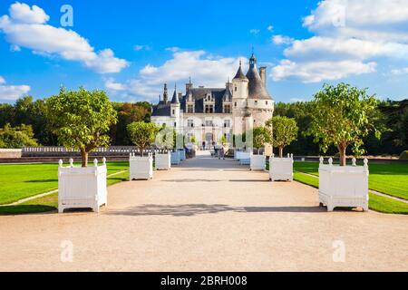 Chateau de Chenonceau ist eines französischen Schlosses überspannt den Fluss Cher in der Nähe von Chenonceaux Dorf, Tal der Loire in Frankreich Stockfoto