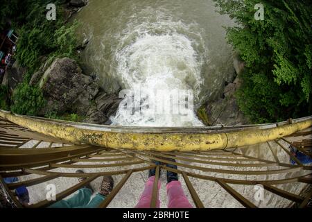 Wasserfall Probiy, Karpaten, Yaremche , Reise ukraine, Stockfoto