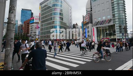 Tokio, Japan, 29. Juni 2019: Shinjuku-Station in Tokio Stockfoto