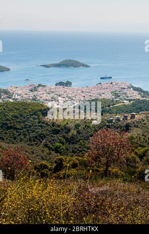 Bilder aufgenommen auf der wunderschönen Insel Skiathos, die sich im tiefblauen Wasser der Ägäis befindet. Stockfoto