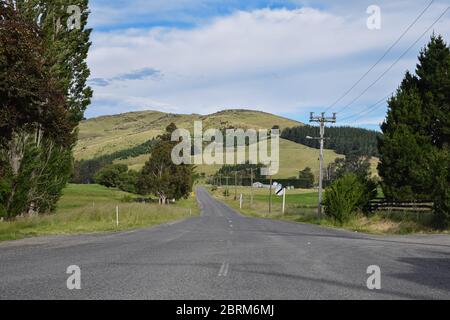 Straße mit langer Perspektive, Südinsel, neue region zeland canterbury Stockfoto