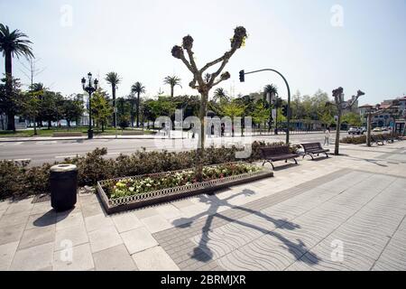 Calle Calvo Sotelo im Herzen der Altstadt von Santander Stockfoto